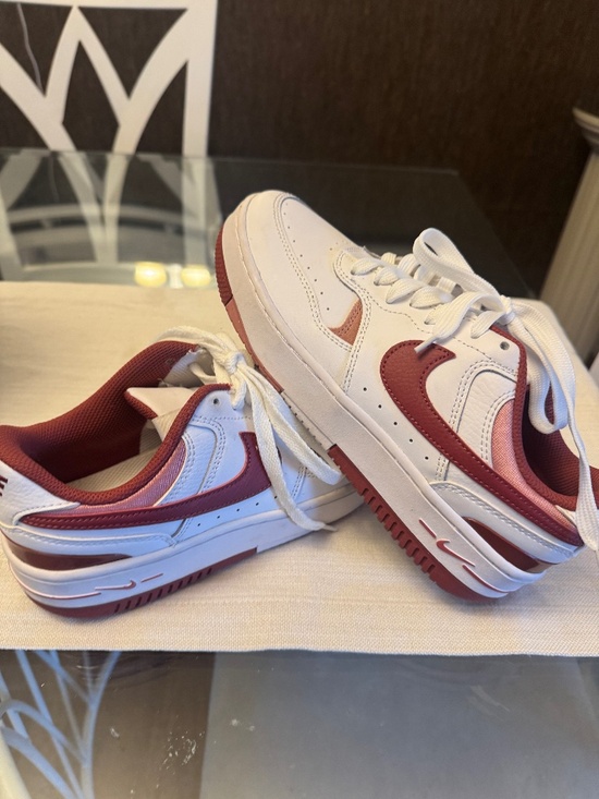 Nike Shoes - Nike shoes